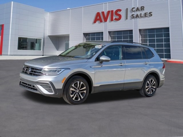 2024 Volkswagen Tiguan S's photo