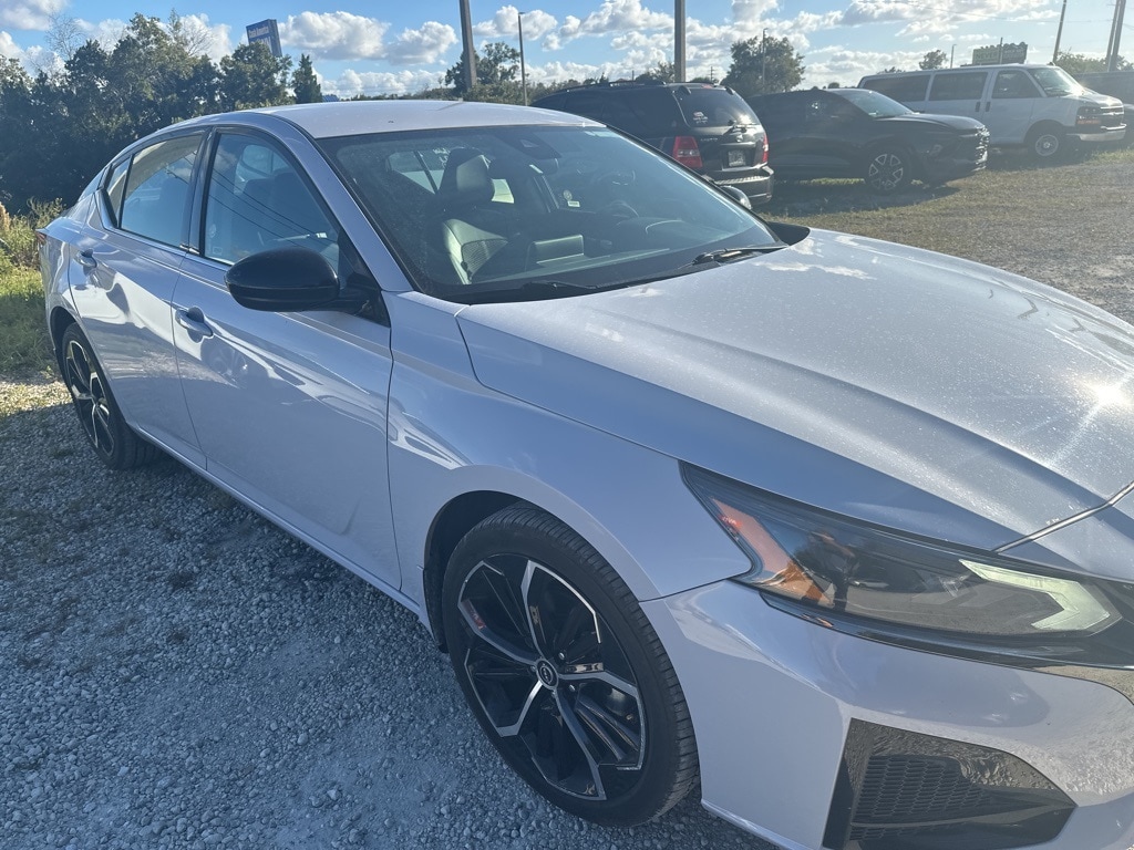 Thumbnail: 2025 Nissan Altima - 3