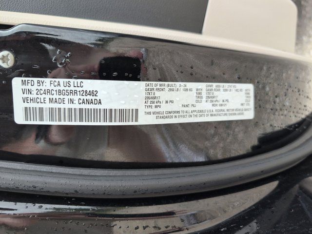 Thumbnail: 2024 Chrysler Pacifica - 35