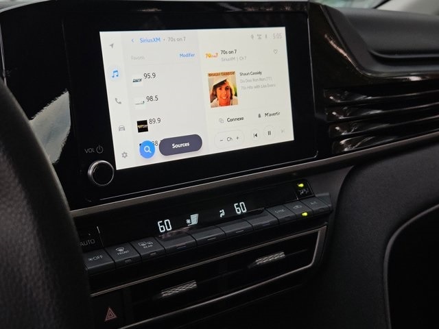 Thumbnail: 2025 Toyota Camry - 17