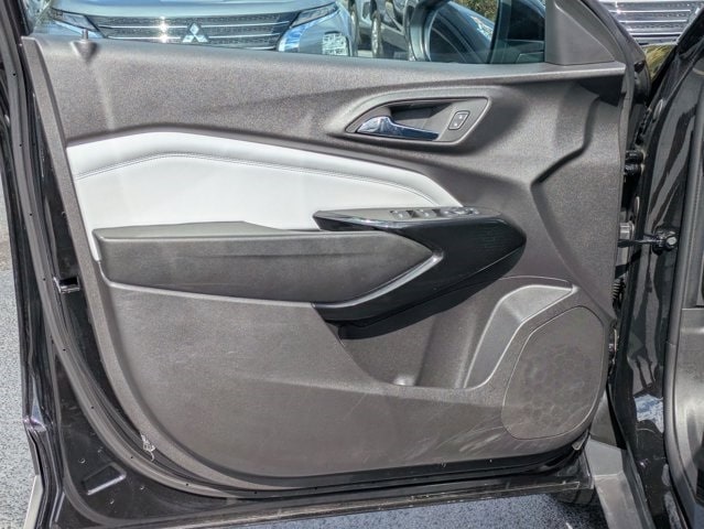 Thumbnail: 2025 Chevrolet Trax - 11