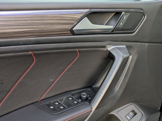 Thumbnail: 2024 Volkswagen Tiguan - 3