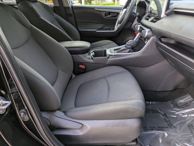 Thumbnail: 2024 Toyota RAV4 - 31