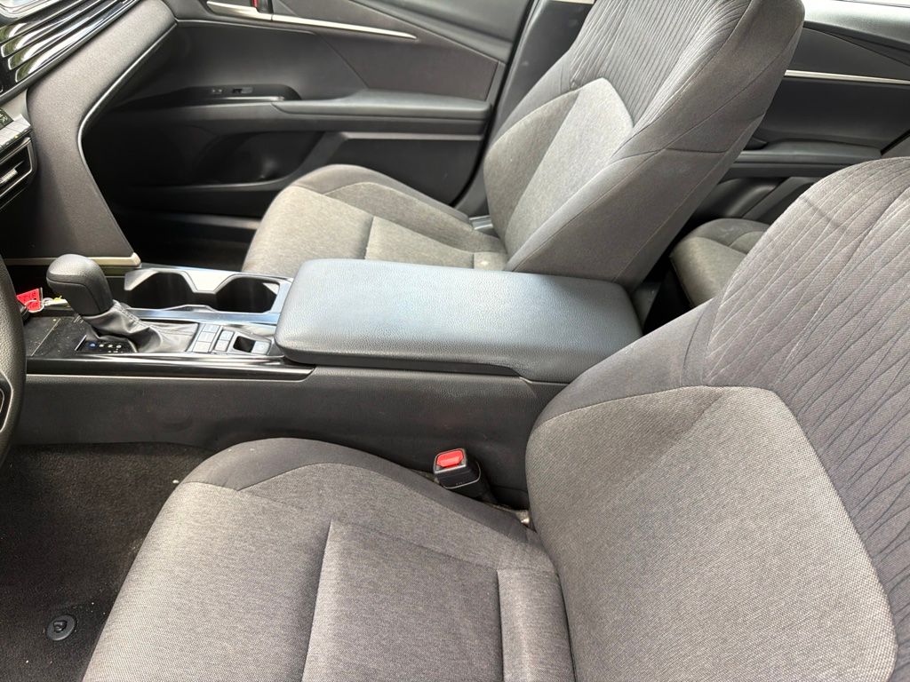 Thumbnail: 2025 Toyota Camry - 3