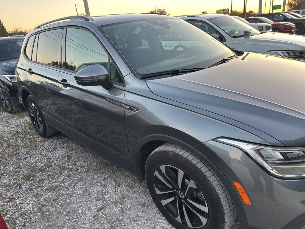 2024 Volkswagen Tiguan S photo 2