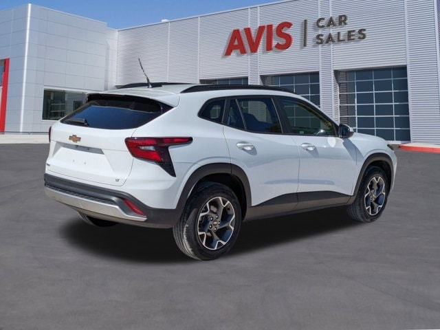 Thumbnail: 2025 Chevrolet Trax - 5