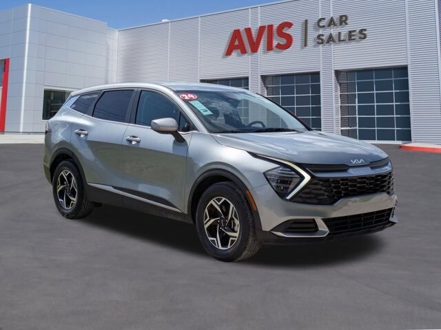 2024 Kia Sportage LX photo 2