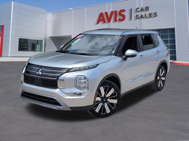 2025 Mitsubishi Outlander SE 2WD's photo