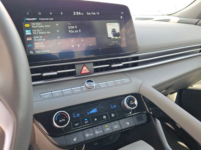 Thumbnail: 2025 Hyundai Elantra - 17