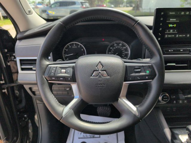Thumbnail: 2025 Mitsubishi Outlander - 22