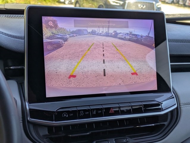 Thumbnail: 2023 Jeep Compass - 9