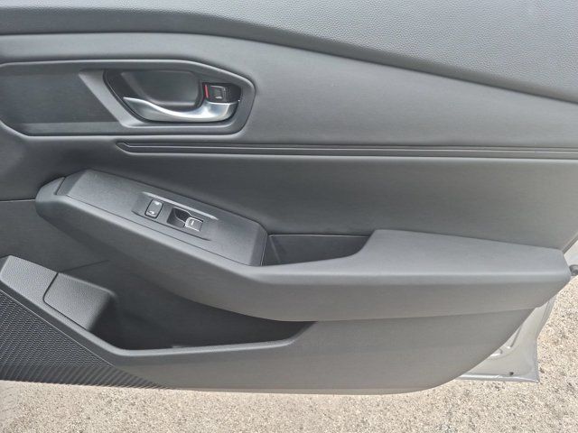 2025 Honda Accord SE - Photo 32