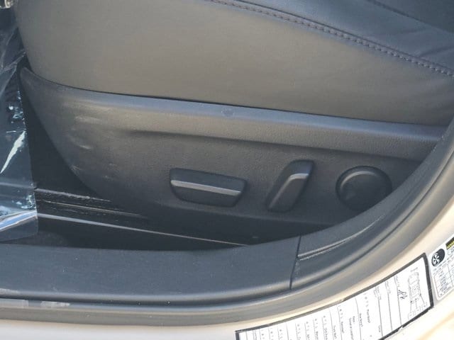 Thumbnail: 2025 Mazda Mazda3 - 15