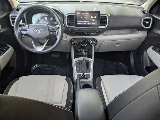 Thumbnail: 2025 Hyundai Venue - 25