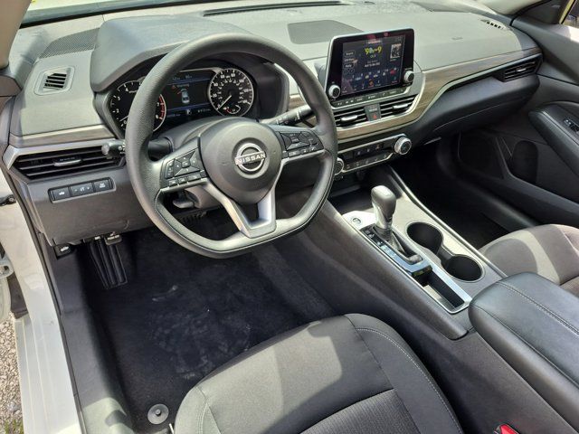 Thumbnail: 2025 Nissan Altima - 15