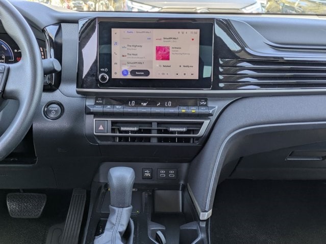 Thumbnail: 2025 Toyota Camry - 18