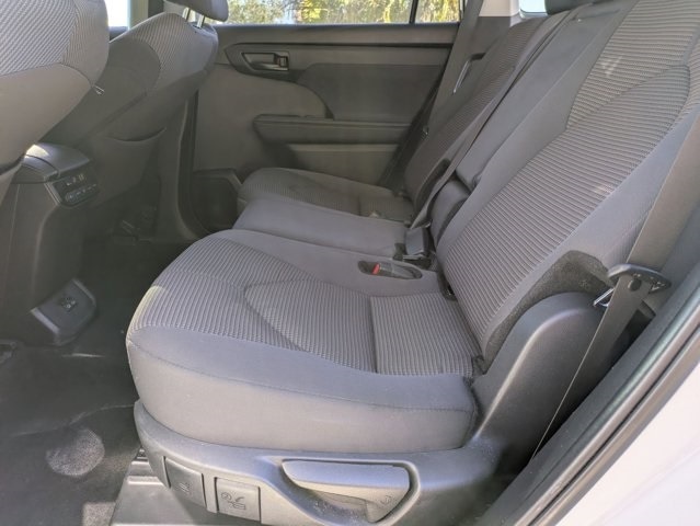 Thumbnail: 2024 Toyota Highlander - 22