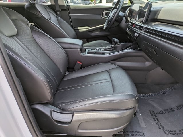 Thumbnail: 2024 Kia Sorento - 32