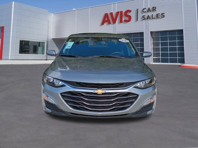 2024 Chevrolet Malibu 1LT photo 2