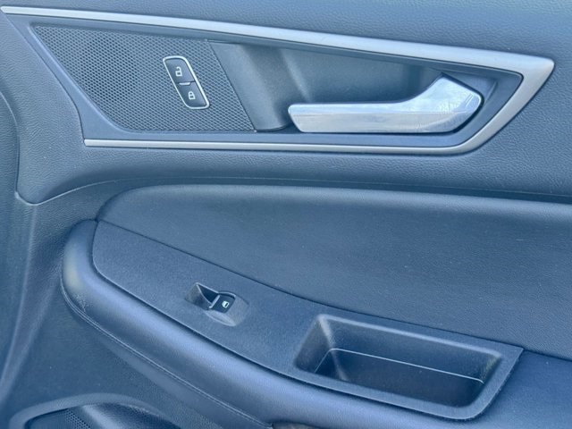 Thumbnail: 2022 Ford Edge - 33