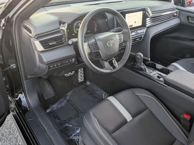 Thumbnail: 2025 Toyota Camry - 13