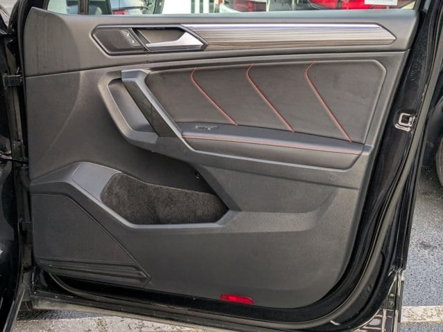 Thumbnail: 2024 Volkswagen Tiguan - 27