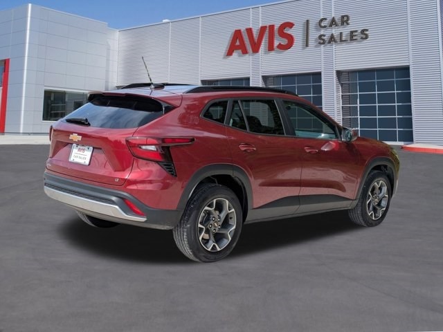 Thumbnail: 2024 Chevrolet Trax - 6