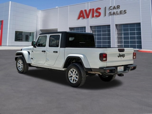 Thumbnail: 2023 Jeep Gladiator - 9