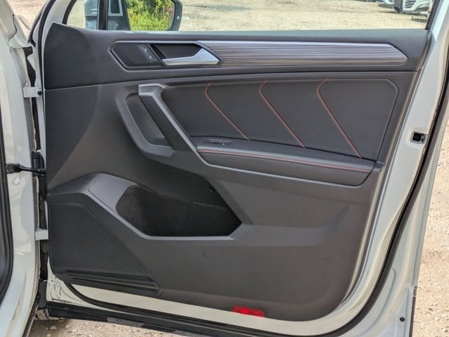 Thumbnail: 2024 Volkswagen Tiguan - 26