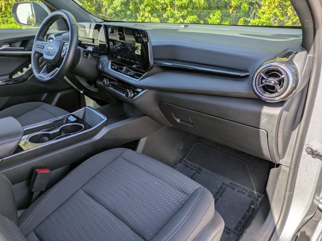 Thumbnail: 2025 Chevrolet Equinox - 33