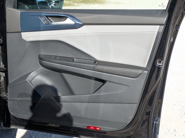 Thumbnail: 2024 Volkswagen Taos - 27