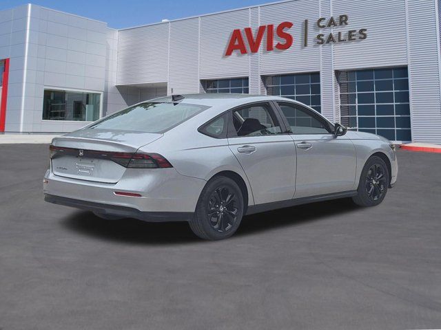 2025 Honda Accord SE - Photo 6