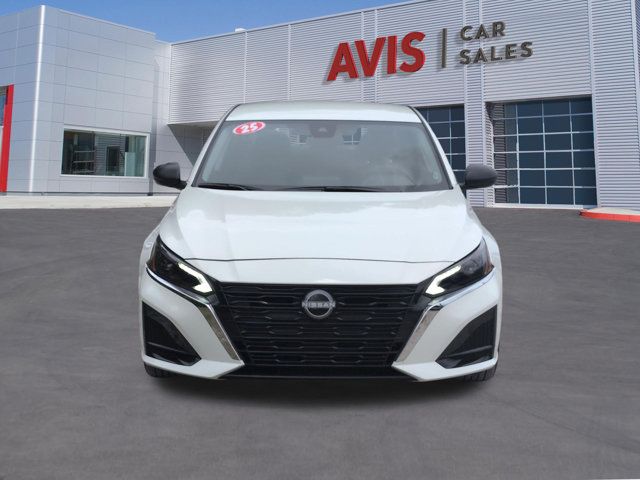 Thumbnail: 2025 Nissan Altima - 2