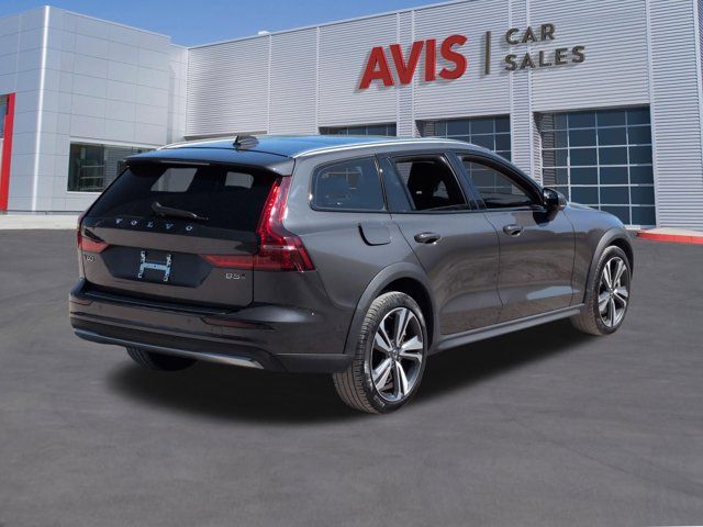 Thumbnail: 2025 Volvo S60 - 6