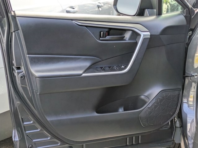 Thumbnail: 2025 Toyota RAV4 - 11