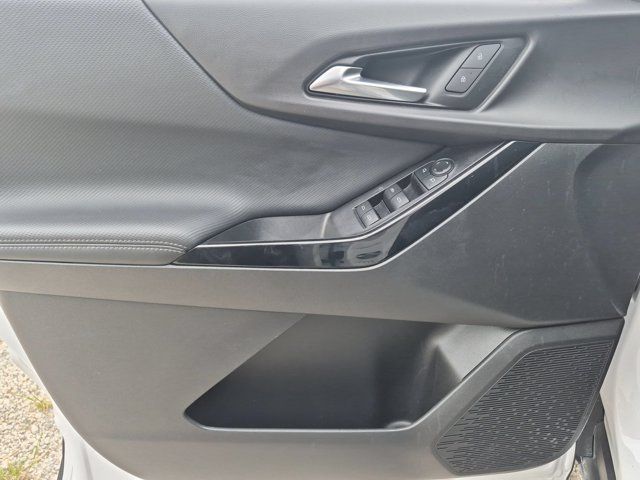 2025 Chevrolet Equinox LT - Photo 11