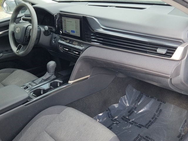 Thumbnail: 2025 Toyota Camry - 32