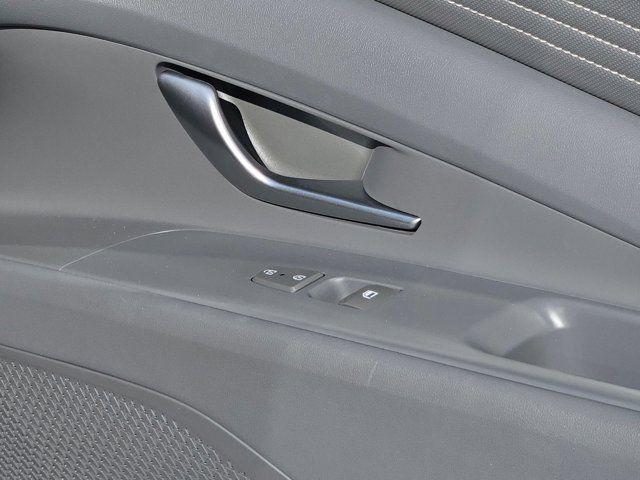 Thumbnail: 2025 Hyundai Elantra - 34