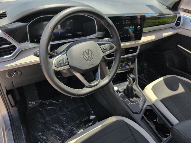 Thumbnail: 2025 Volkswagen Taos - 15