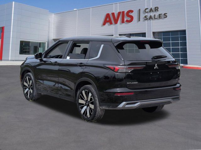 Thumbnail: 2025 Mitsubishi Outlander - 9