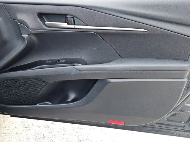 Thumbnail: 2025 Toyota Camry - 33