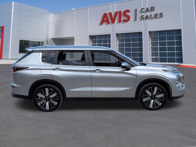 Thumbnail: 2025 Mitsubishi Outlander - 5