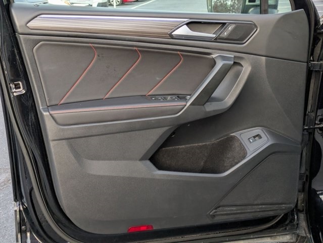 Thumbnail: 2024 Volkswagen Tiguan - 2