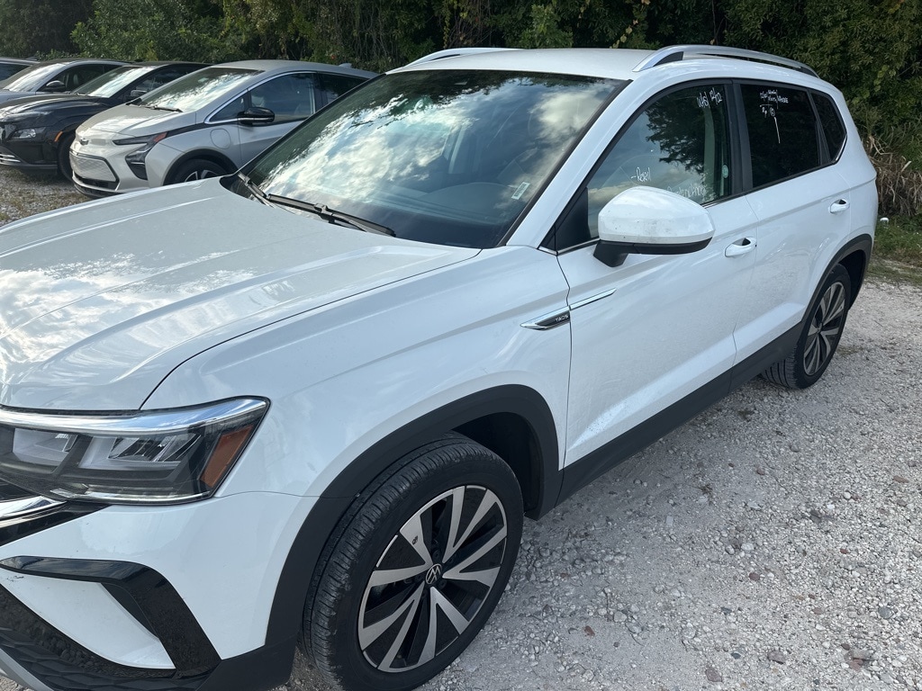 Certified 2024 Volkswagen Taos 1.5T SE SUV