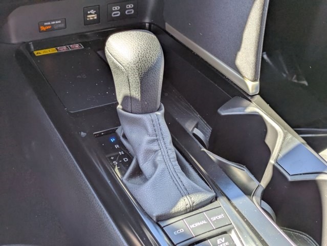 Thumbnail: 2025 Toyota Camry - 19