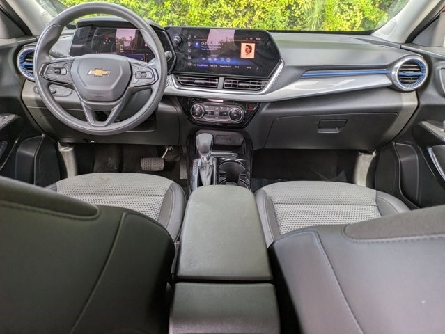 Thumbnail: 2024 Chevrolet Trax - 25