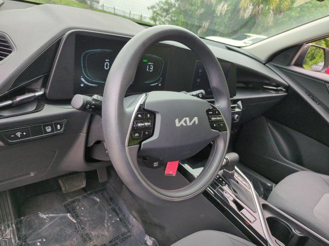 Thumbnail: 2025 Kia Niro - 15