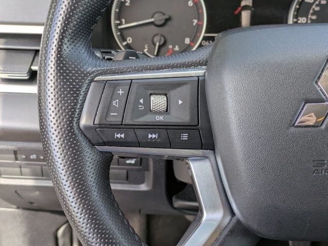 Thumbnail: 2024 Mitsubishi Outlander - 21