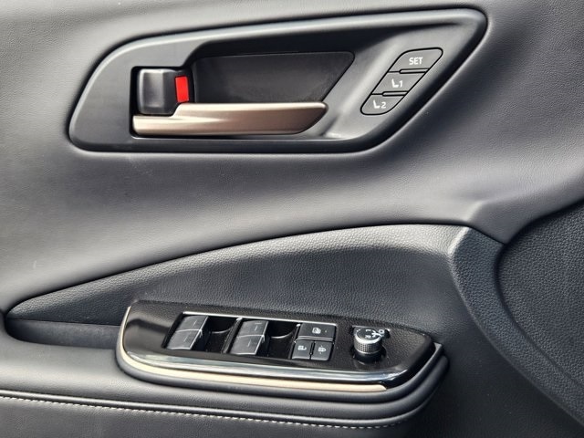 Thumbnail: 2024 Toyota Crown - 13