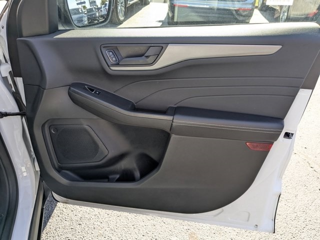 Thumbnail: 2024 Ford Escape - 32